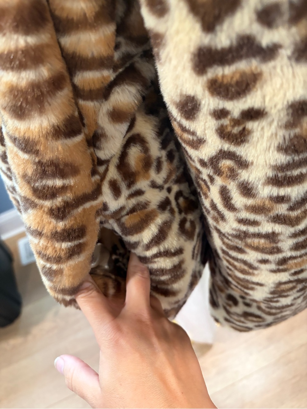 Anthropologie Leopard Print Faux Fur Jacket Coat Animal Print Size Small NWOT - Picture 11 of 15